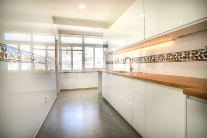 Apartamento T3 para Venda em Venteira