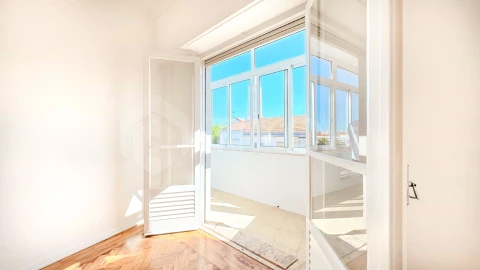 Apartamento T3 para Venda em Venteira