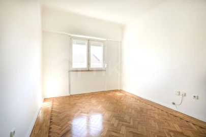 Apartamento T3 para Venda em Venteira