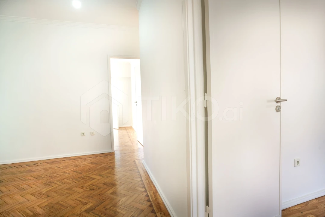 Apartamento T3 para Venda em Venteira Foto 9