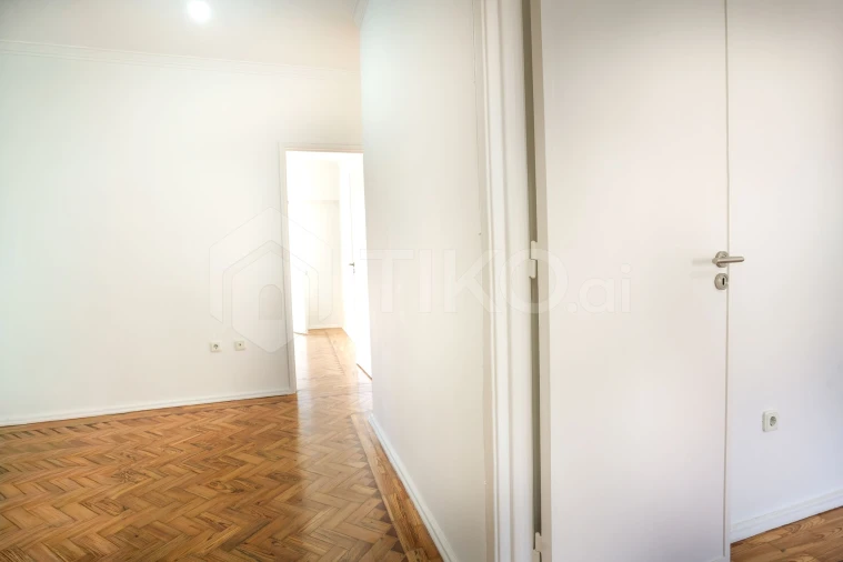 Apartamento T3 para Venda em Venteira Foto 9
