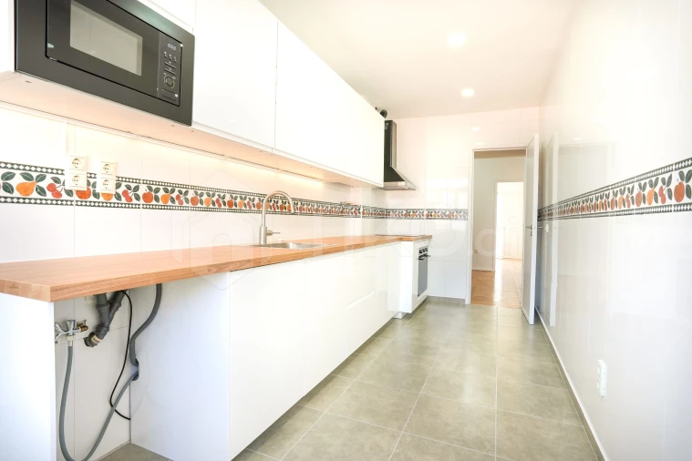 Apartamento T3 para Venda em Venteira Foto 3