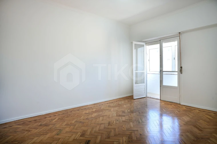Apartamento T3 para Venda em Venteira Foto 4