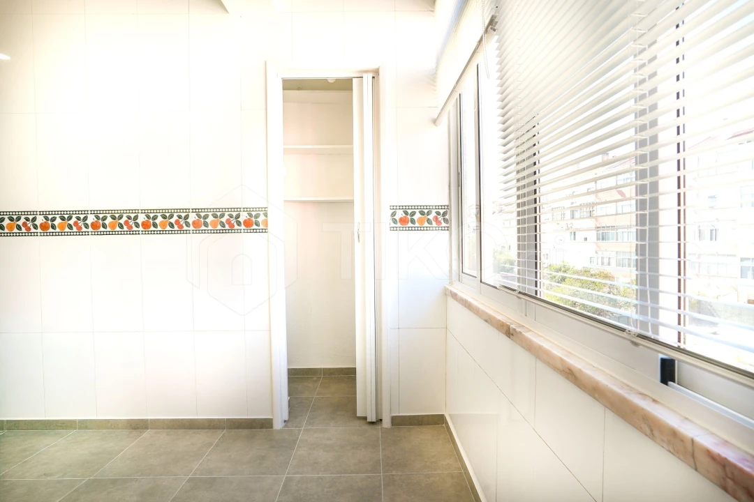 Apartamento T3 para Venda em Venteira Foto 8