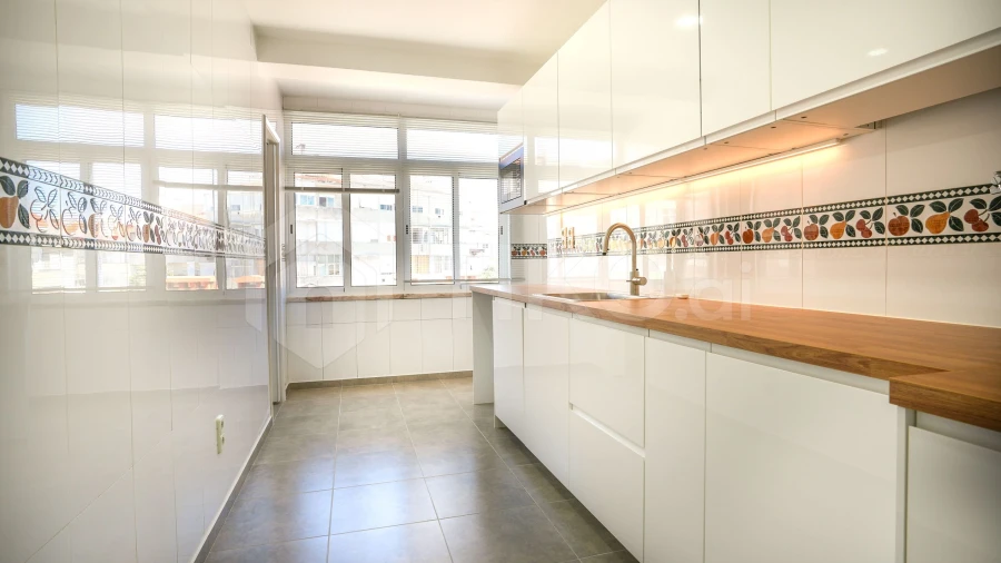 Apartamento T3 para Venda em Venteira