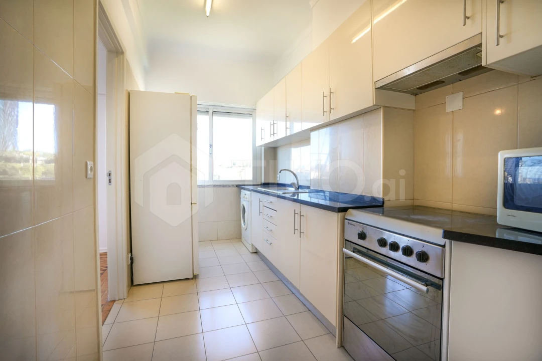 Apartamento T4 para Venda em Beato Foto 12
