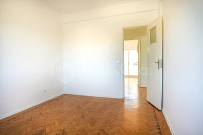 Apartamento T4 para Venda em Beato