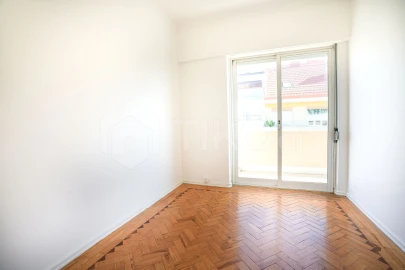 Apartamento T4 para Venda em Beato