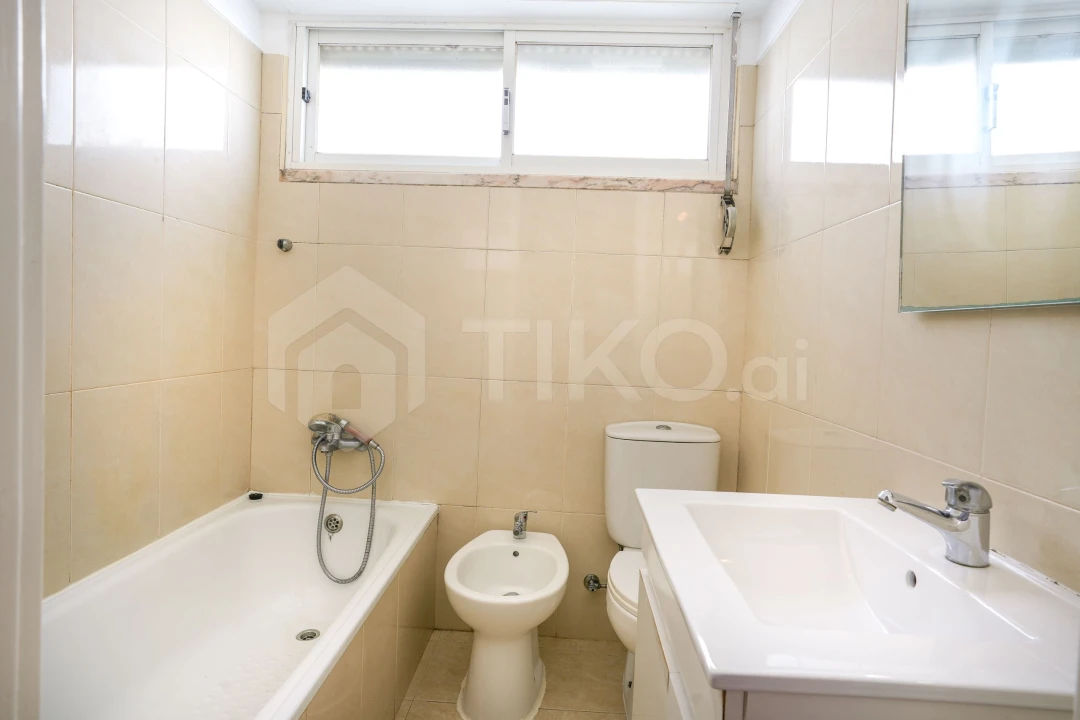 Apartamento T4 para Venda em Beato Foto 21