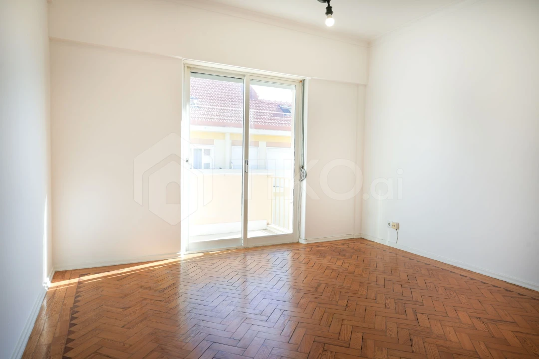 Apartamento T4 para Venda em Beato Foto 4