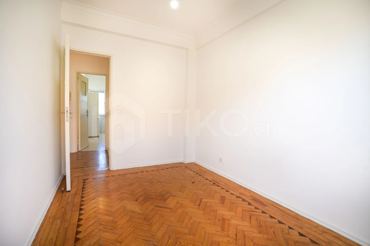 Apartamento T4 para Venda em Beato Foto 8