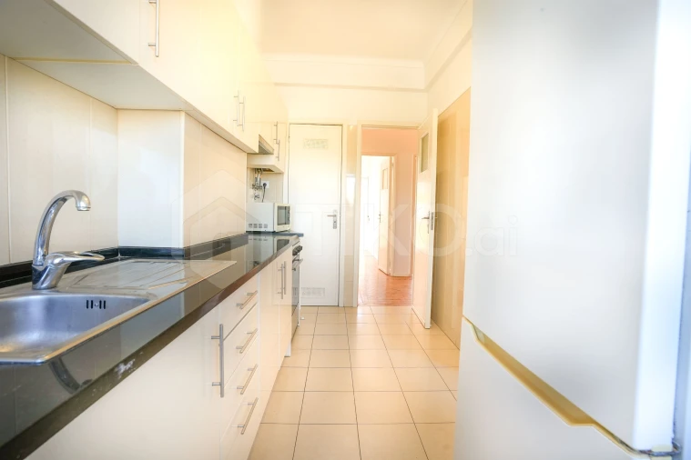 Apartamento T4 para Venda em Beato Foto 14