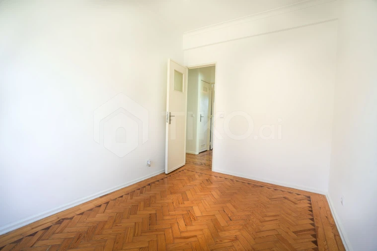 Apartamento T4 para Venda em Beato Foto 18