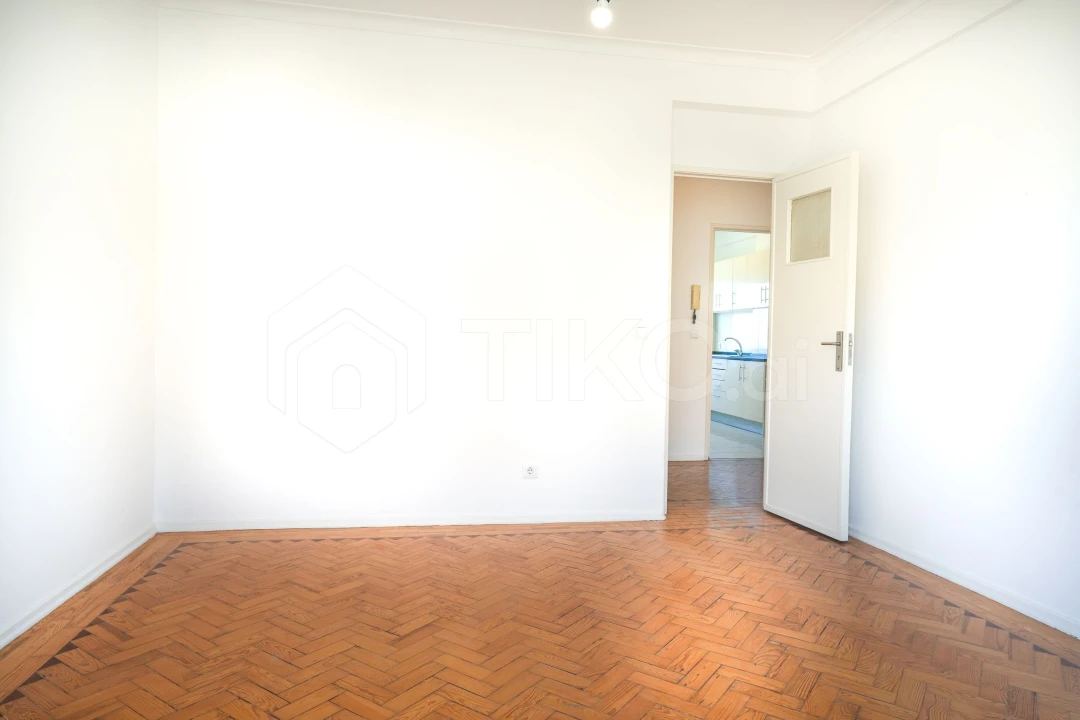 Apartamento T4 para Venda em Beato Foto 7