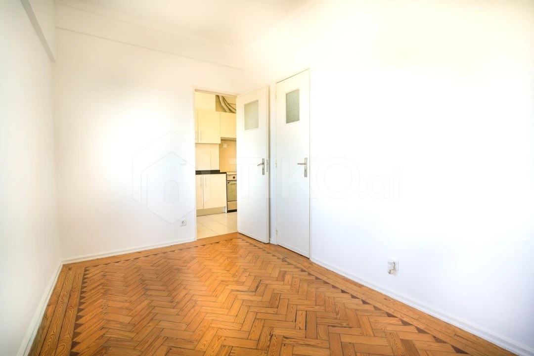 Apartamento T4 para Venda em Beato Foto 16