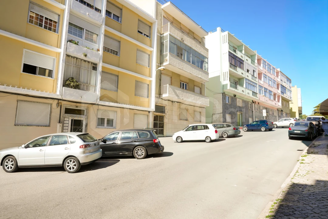 Apartamento T4 para Venda em Beato Foto 32