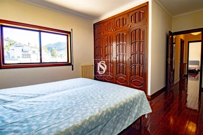 Apartamento T3 para Venda em Amarante (São Gonçalo), Madalena, Cepelos e Gatão