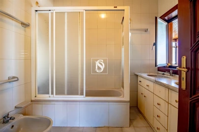Apartamento T3 para Venda em Amarante (São Gonçalo), Madalena, Cepelos e Gatão