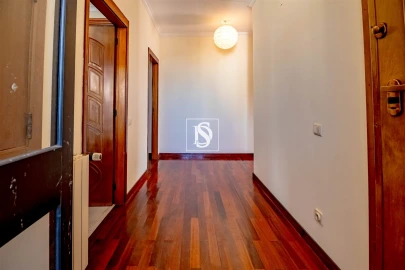 Apartamento T3 para Venda em Amarante (São Gonçalo), Madalena, Cepelos e Gatão