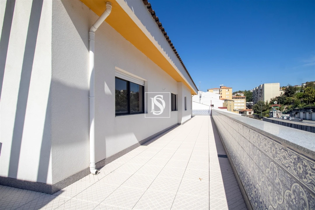 Apartamento T3 para Venda em Amarante (São Gonçalo), Madalena, Cepelos e Gatão Foto 3