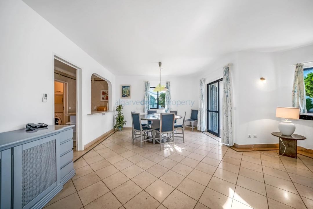 Apartamento T3 para Venda em Albufeira e Olhos de Água Foto 1