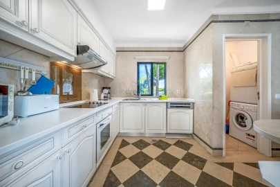 Apartamento T3 para Venda em Albufeira e Olhos de Água