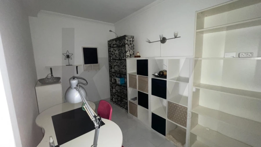 Apartamento T2 para Venda em São Pedro da Cadeira Foto 8