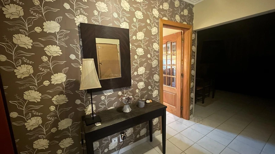 Apartamento T2 para Venda em São Pedro da Cadeira Foto 2