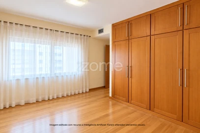 Apartamento T3 para Venda em Ponta Delgada (São Pedro)