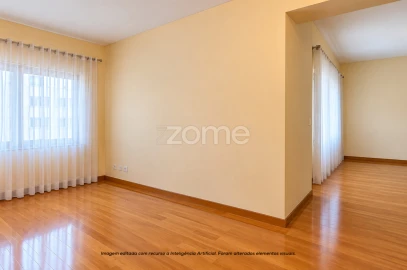 Apartamento T3 para Venda em Ponta Delgada (São Pedro)