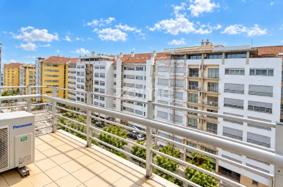 Apartamento T3 para Venda em Ponta Delgada (São Pedro)