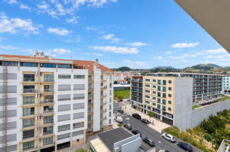 Apartamento T3 para Venda em Ponta Delgada (São Pedro) Foto 37