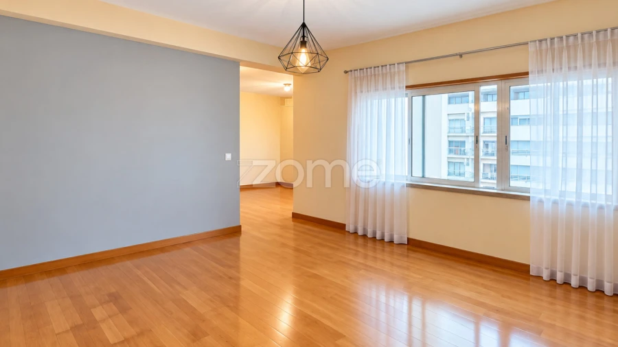Apartamento T3 para Venda em Ponta Delgada (São Pedro)