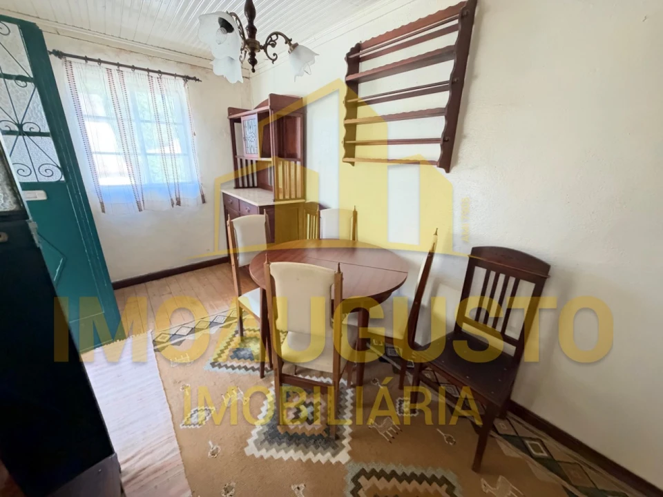 Moradia T2 para Venda em Minhocal Foto 7