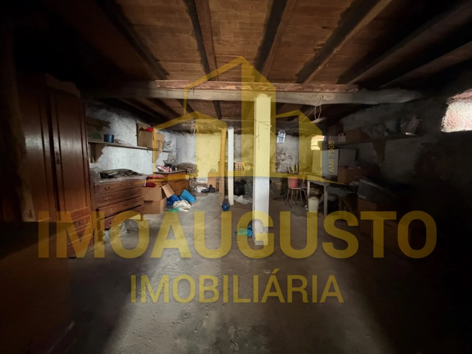 Moradia T2 para Venda em Minhocal Foto 16