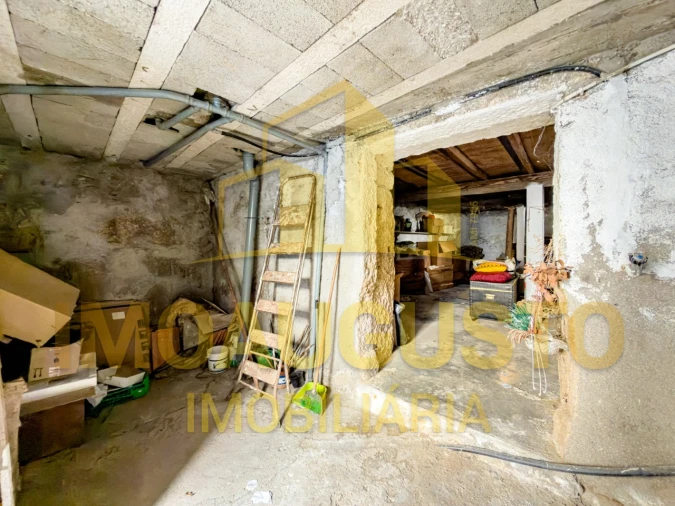Moradia T2 para Venda em Minhocal Foto 14