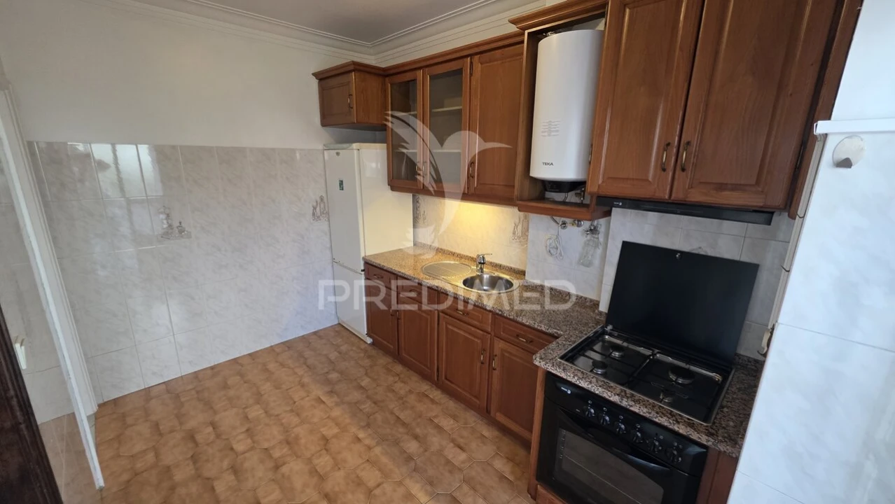 Apartamento T2 para Venda em Avenidas Novas Foto 14