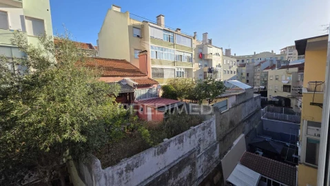 Apartamento T2 para Venda em Avenidas Novas