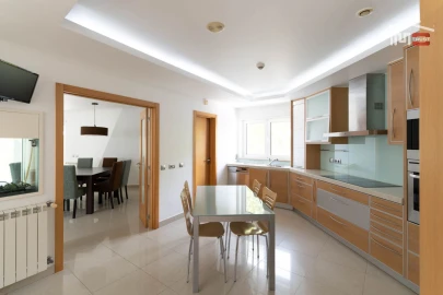 Apartamento T3 para Venda em Fatima