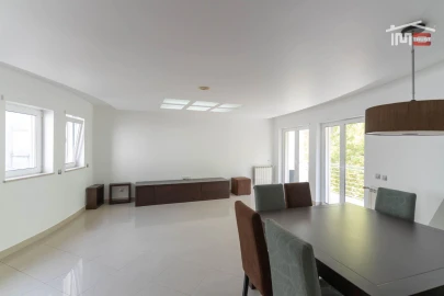 Apartamento T3 para Venda em Fatima
