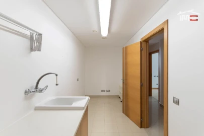 Apartamento T3 para Venda em Fatima
