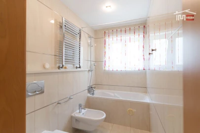 Apartamento T3 para Venda em Fatima