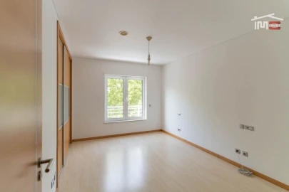 Apartamento T3 para Venda em Fatima