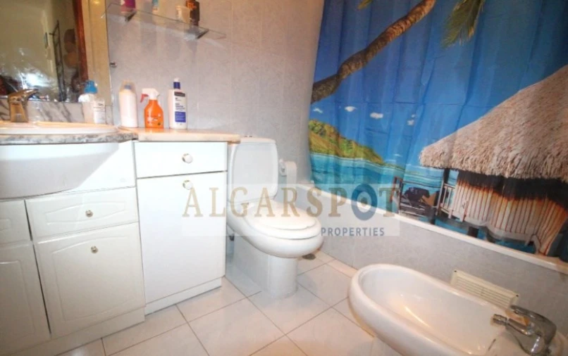 Apartamento T1 para Venda em Armação de Pera Foto 10