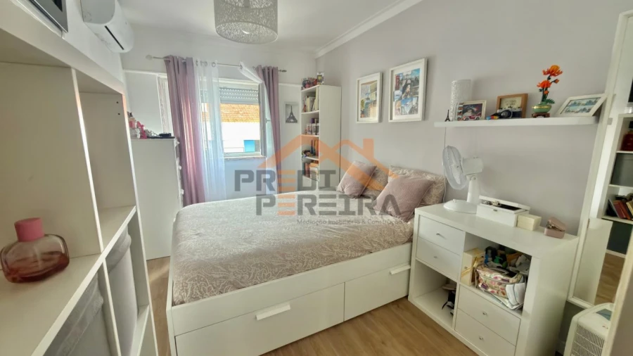 Apartamento T3 para Venda em Odivelas Foto 13