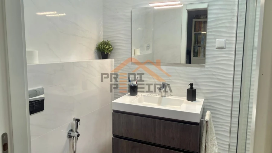 Apartamento T3 para Venda em Odivelas Foto 15