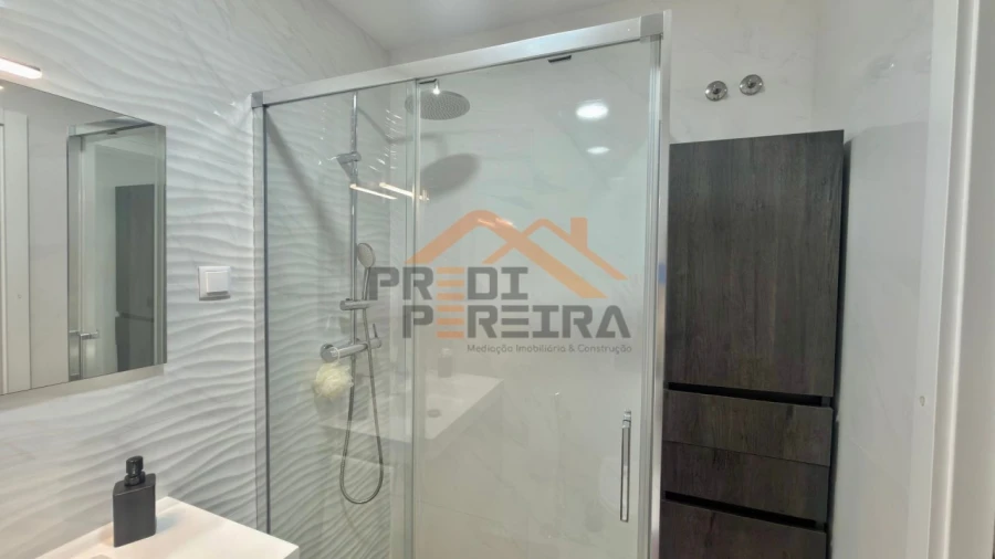 Apartamento T3 para Venda em Odivelas Foto 17