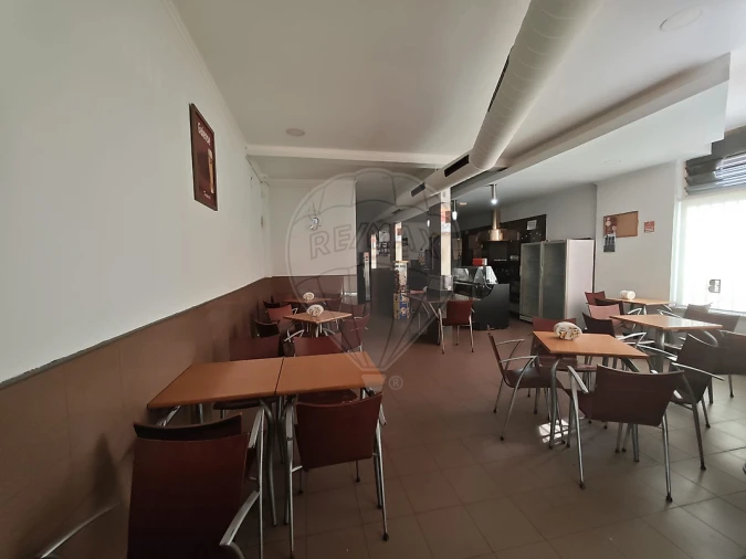 Negócio para Venda em Vilar de Andorinho Foto 8
