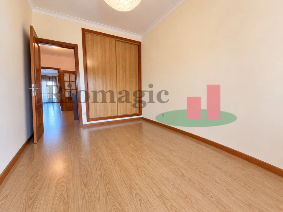 Apartamento T3 para Venda em Rio Maior Foto 18