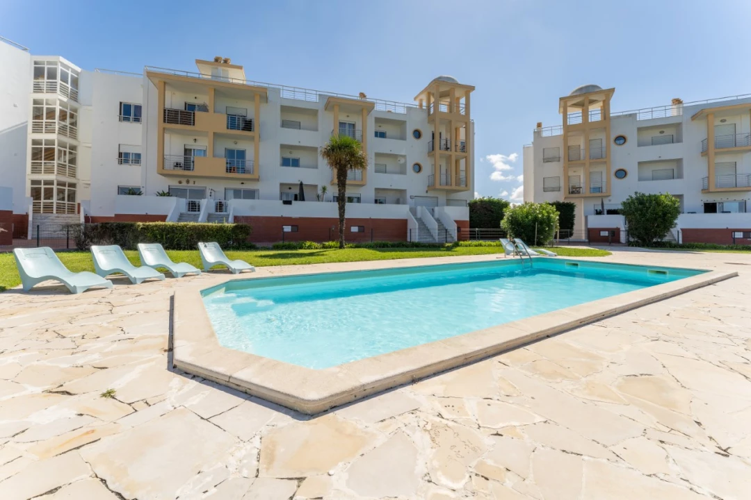 Apartamento T2 para Venda em Nazare Foto 2